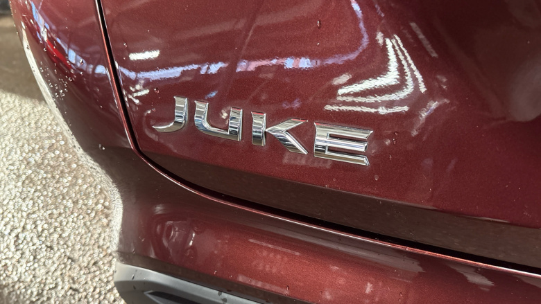 Nissan Juke 1.0 DiG-T 114 N-Connecta 5dr Petrol Hatchback